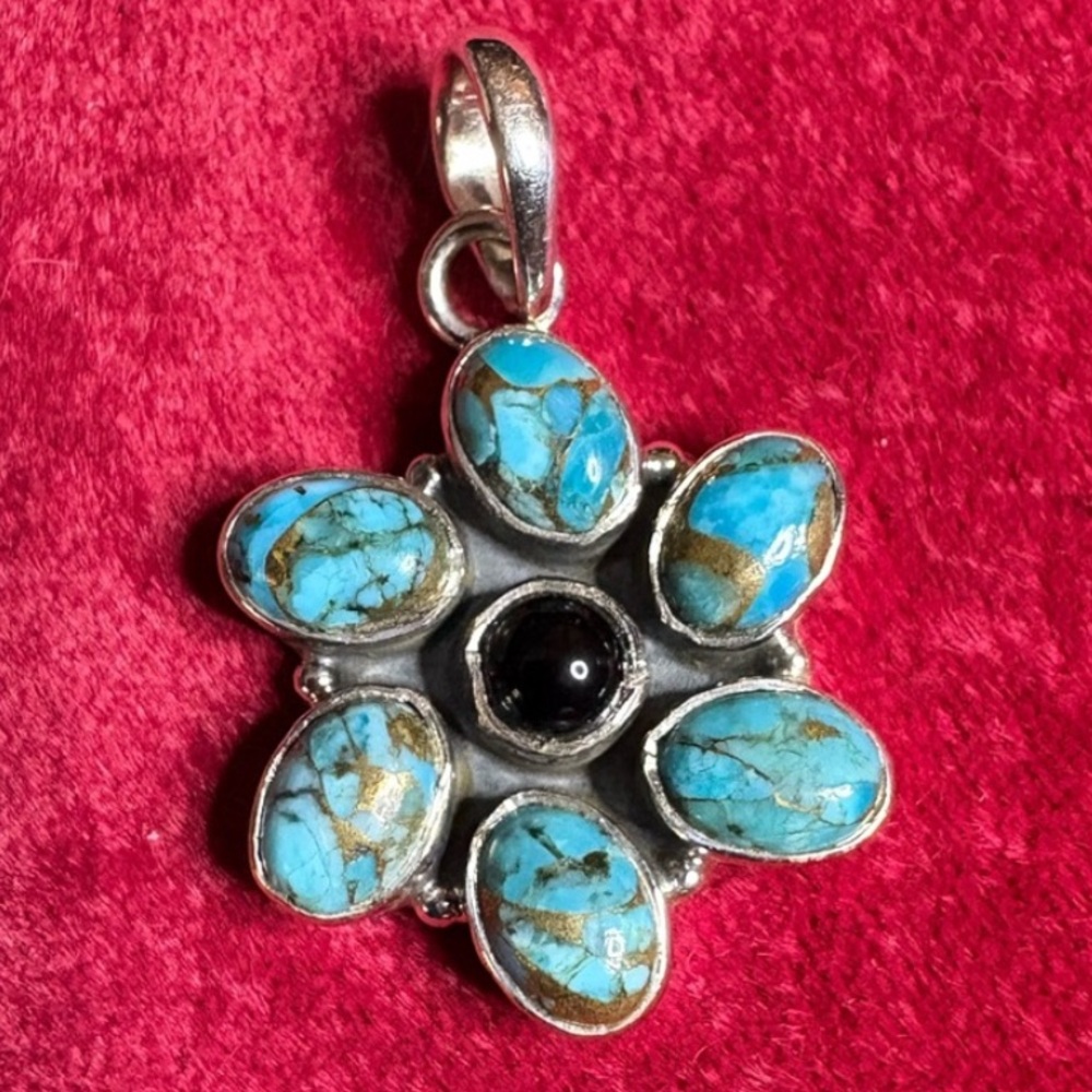 Pendant*Turquoise and 925 Sterling Silver Floral Pendant With Black Onyx Center